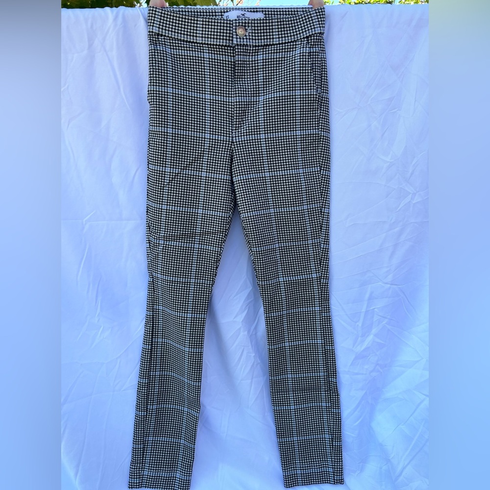 Hollister Plaid Stretchy Skinny Bottoms, XS